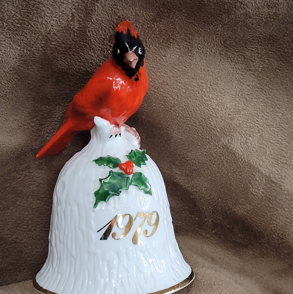 Cardinal Christmas Bell Fine Bone China by Towle